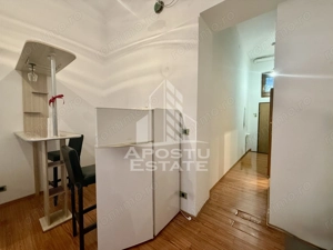 Apartament o camera, 30mp, balcon deschis, Ultracentral - imagine 2 Apartament o camera, 30mp, balcon deschis, Ultracentral - imagine 2