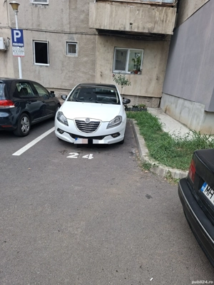 Lancia Delta 2015 luna 8 - imagine 4