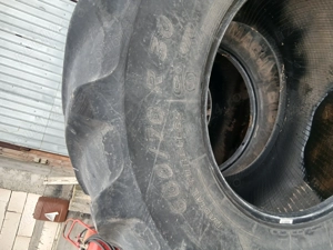 Vând  cauciucuri 650 85 38 si 600 70 30 