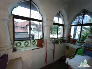 Vila cu aspect de conac in centrul Ploiestiului, ideala pentru locuinta, birou si alte activitati de - imagine 3