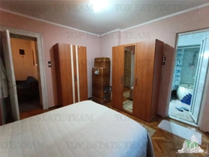 Vila cu aspect de conac in centrul Ploiestiului, ideala pentru locuinta, birou si alte activitati de - imagine 11