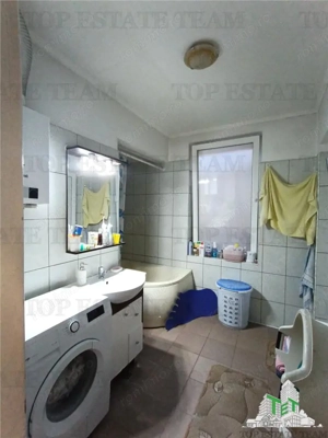 Vila cu aspect de conac in centrul Ploiestiului, ideala pentru locuinta, birou si alte activitati de - imagine 18