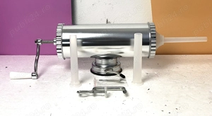 Aparat umplut carnati orizontal, 2.5 kg, ventuza stabila 179 lei