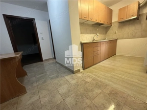 Decomandat cu balcon, 36 mp aproape de Mall