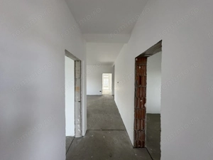 Casa Individuala Parter Sanmihaiu Roman,4 Camere,2 Bai,Proiect Modern - imagine 10 Casa Individuala Parter Sanmihaiu Roman,4 Camere,2 Bai,Proiect Modern - imagine 10