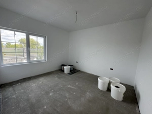 Casa Individuala Parter Sanmihaiu Roman,4 Camere,2 Bai,Proiect Modern - imagine 14 Casa Individuala Parter Sanmihaiu Roman,4 Camere,2 Bai,Proiect Modern - imagine 14