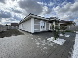 Casa Individuala Parter Sanmihaiu Roman,4 Camere,2 Bai,Proiect Modern - imagine 2 Casa Individuala Parter Sanmihaiu Roman,4 Camere,2 Bai,Proiect Modern - imagine 2