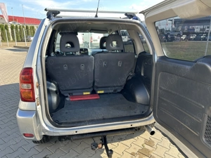 Toyota Rav4 Vand Schimb - imagine 8 Toyota Rav4 Vand Schimb - imagine 8