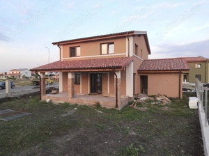 Casa Iulia, P+1 (4 dormitoare, 2 băi) Individuala sau Duplex - imagine 4