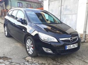 Opel Astra 1.7 CDTi 125 CP EURO 5 Sports Tourer J - imagine 2