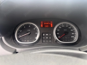 Vând Dacia Duster 2011