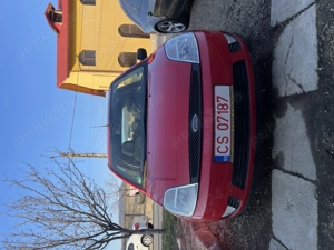 De vânzare Ford fiesta 1.4 benzină an 2004 - imagine 2