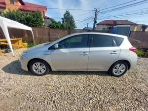 Toyota Auris 1.8 Hybrid - imagine 3