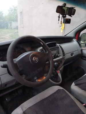 Vând Opel vivaro