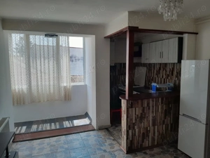 Închiriez ap. 1 cam., spațios, în centrul Lugojului