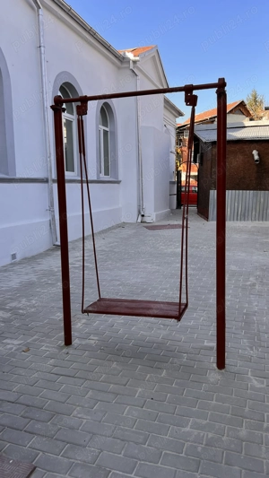 Casa cu 4 camere, curte si garaj - Zona Teilor - imagine 5