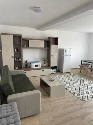 Două camere cu parcare, Florești 