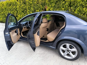 Vand Opel Vectra, sedan, an 2008, benzina, 140 CP - imagine 4