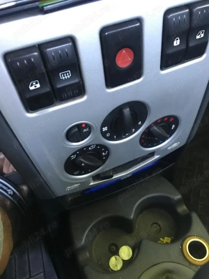 Vând Logan 1.5 Diesel DCI din 2006 244.000 km, Giurgiu - imagine 7 Vând Logan 1.5 Diesel DCI din 2006 244.000 km, Giurgiu - imagine 7