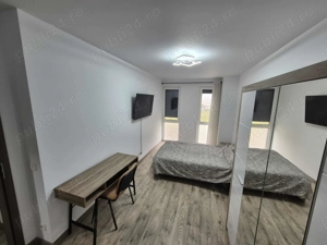 Proprietar   Închiriez apartament modern cu 3 camere, 79 m , bloc nou, parcare - imagine 4