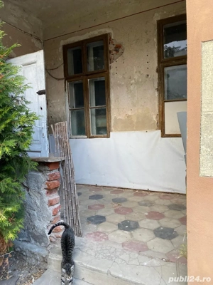 vand apartament la  casa ultracentrala Oradea curte comuna - imagine 2
