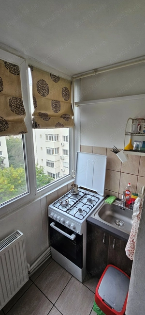 Apartament 2-3 cam. Bucuresti - Baicului, etaj 6 din 8, 1984, 51 mp, mobilat, decomandat, incadrat. - imagine 10