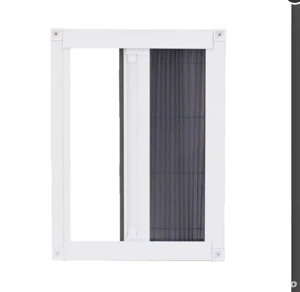 Plase pentru insecte moderne tip Plisse.