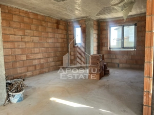 Duplex P+E, despartire prin camera tehnica, 4 camere, in Sanandrei