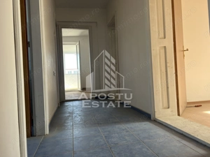 Ap cu 3 camere decomandat,de vanzare, et1, 800mp teren, intre Giarmata/Dumbravita - imagine 3