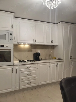 De vânzare Apartament 3 camere decomandat  - imagine 3