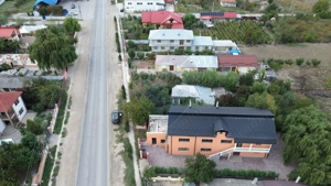 Casă / Vilă cu 8 camere - imagine 18