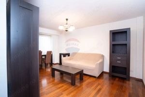 Apartament 3 camere spațios de închiriat, modern, în zonă centrală - imagine 10