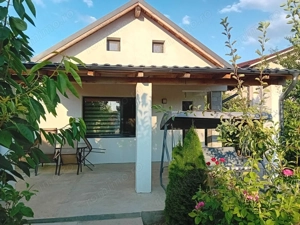 Casă modernă, construită în 2022, de vânzare în Galați – zona Arcasilor