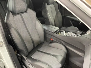 Peugeot 5008 - imagine 10