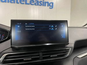 Peugeot 5008 - imagine 19