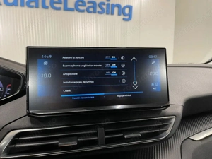 Peugeot 5008 - imagine 17