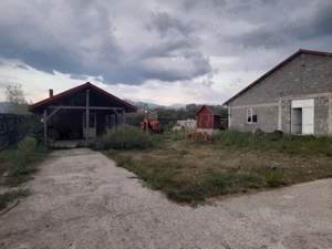 Ferma de închiriat   teren 21.000 mp, utilități complete pt activitate agricola si sau logistica