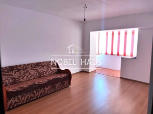 Apartament 3 camere, decomandat, etajul 3, Zona Gura Leului - imagine 3