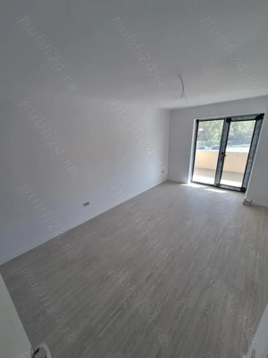 3 camere bloc nou zona Zavoi, loc de parcare inclus - imagine 2