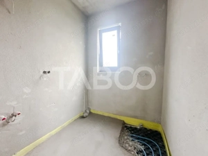 De vanzare duplex 200 mp utili semifinisat cu garaj in Floresti - imagine 7