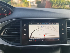 Peugeot 308 1.2L PureTech S&S EAT8  - imagine 6