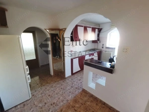 Apartament cu 3 camere de închiriat,  zona Rogerius