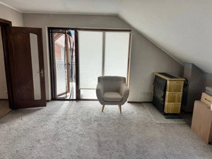 Casă superbă spatioasa intr-o zona linistiota aproape de oras - imagine 16