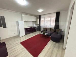 Apartament cu 2 camere, 40 mp, la parter, zona Eroilor