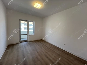 Apartament cu 3 camere 2 bai si balcon etaj 1 zona Doamna Stanca - imagine 3