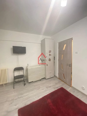 Garsonieră, Renovată, etaj intermediar, la bulevard, zona Frumoasa - imagine 2