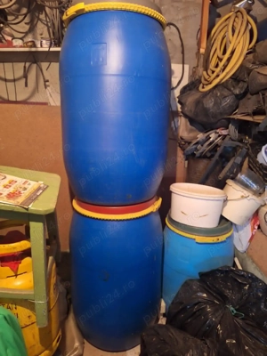 Butoi  butoaie plastic alimentare 220 litri cu capac(ca noi)