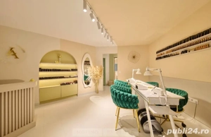 Închiriez două posturi de manichiură  - imagine 2 Închiriez două posturi de manichiură  - imagine 2