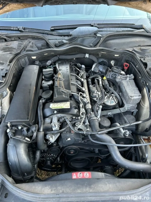 Dezmembrez Mercedes w211 facelift  2.2 136 cp deplhi e200 - imagine 3