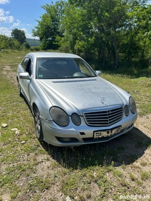 Dezmembrez Mercedes w211 facelift 2.2 cdi 136 cp